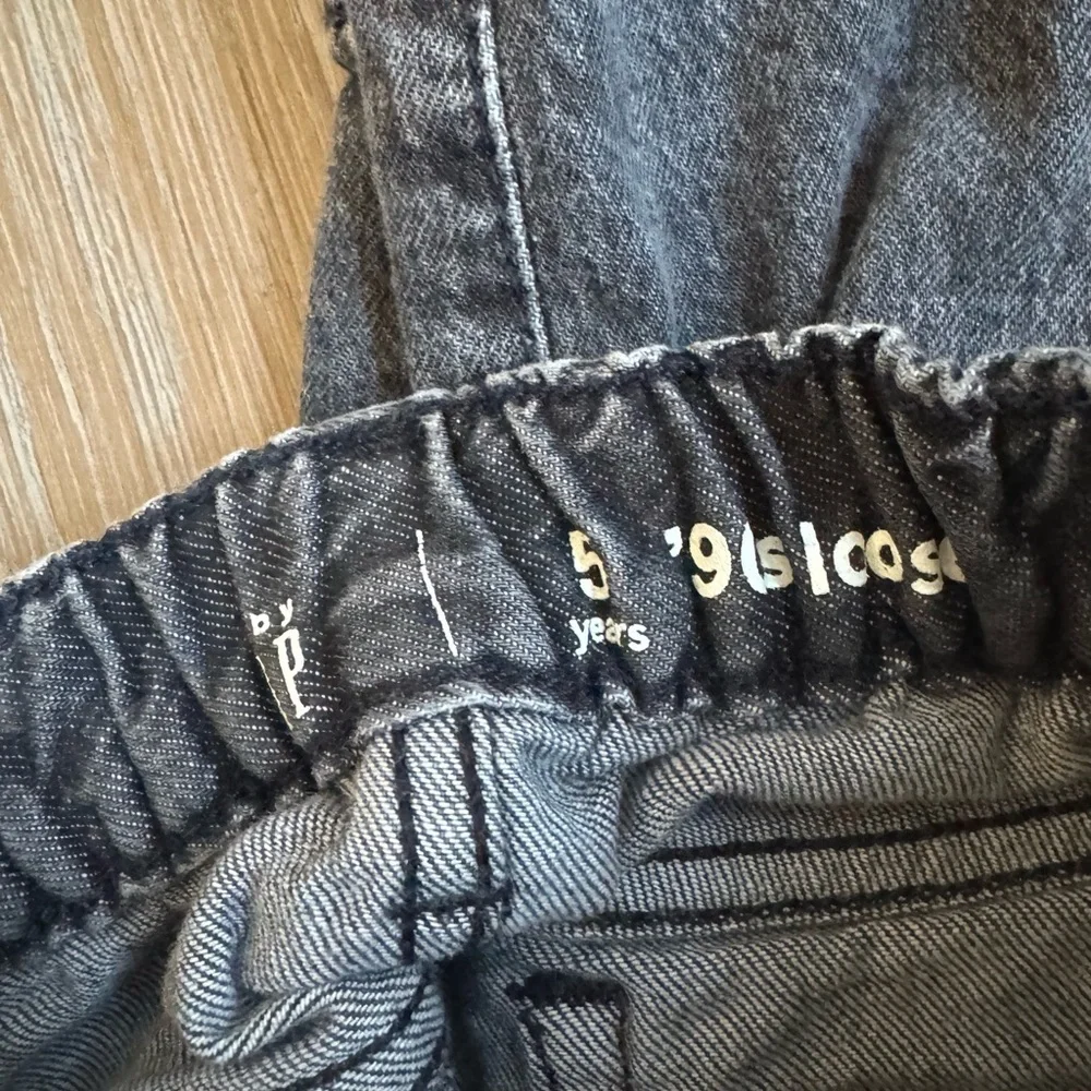 Baby Gap boys washed black 90s loose style wide leg denim jeans pants size 5